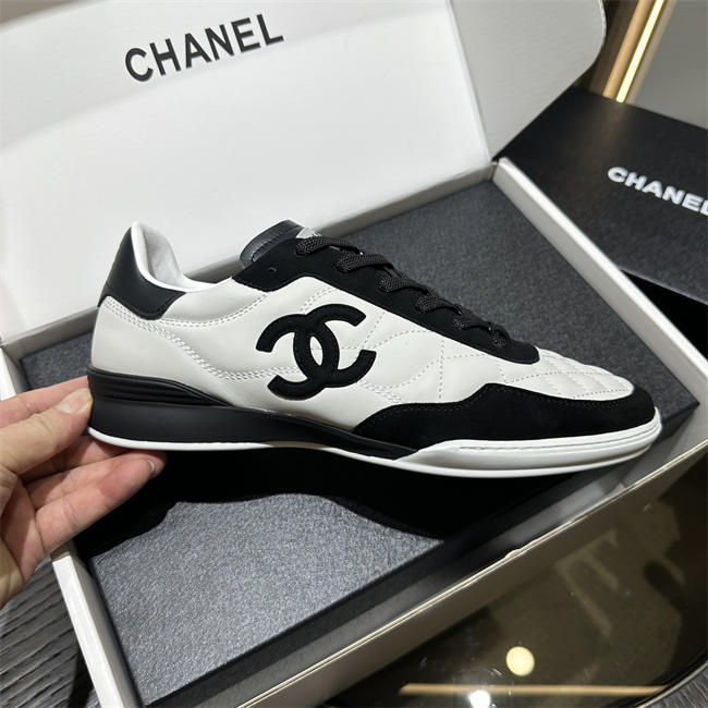 Chanal Sneakers