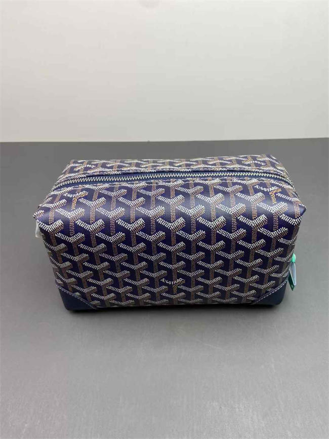 G09ard Bowling 25 Toiletry Bag