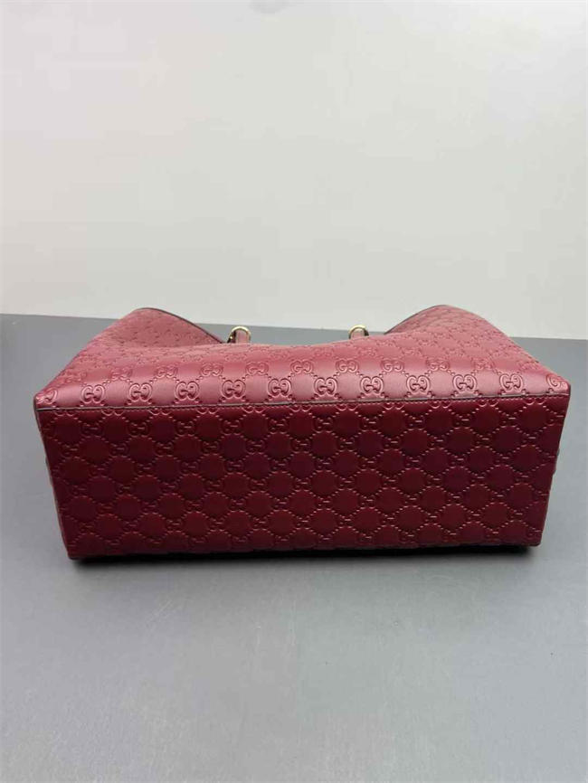 Gvc*1 GG Signature Tote