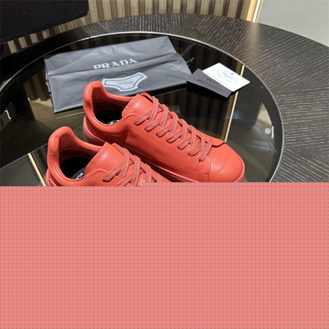 Pra*a Sneaker072