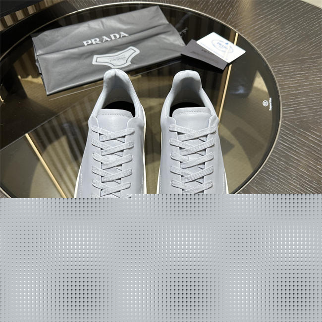 Pra*a Sneaker075