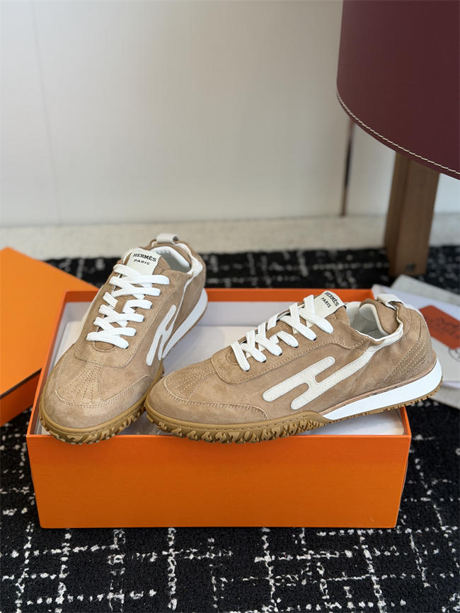 HER MES Sneaker