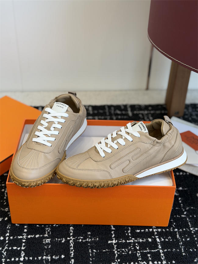 HER MES Sneaker