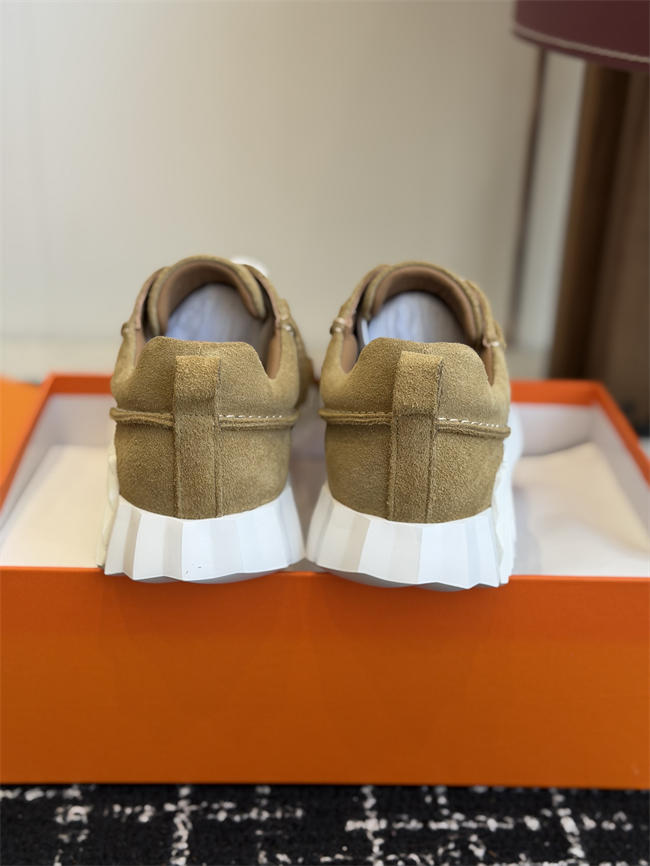 HER MES Sneaker