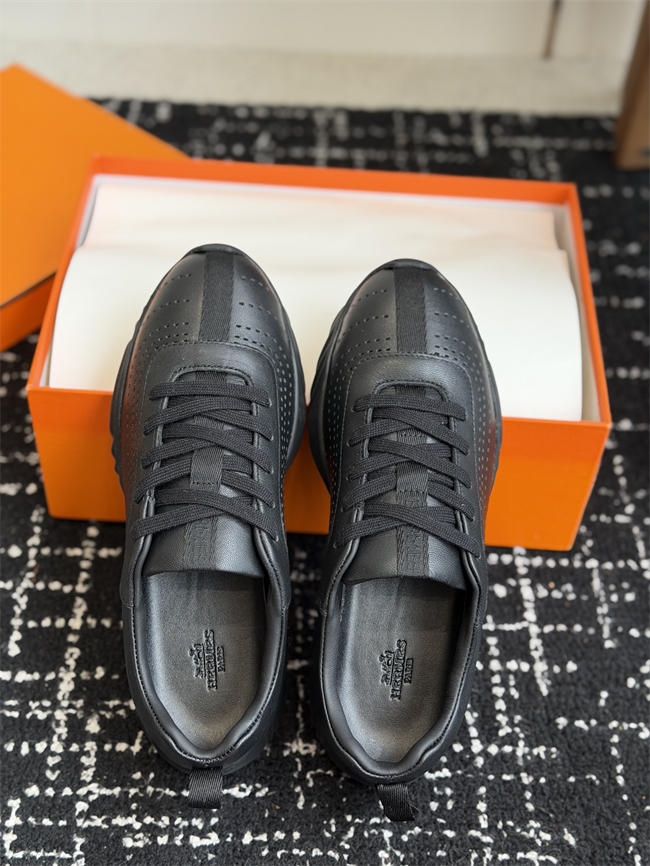 HER MES Sneaker