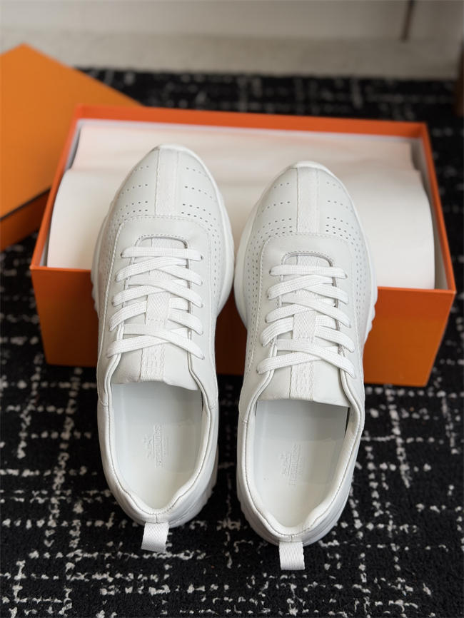 HER MES Sneaker