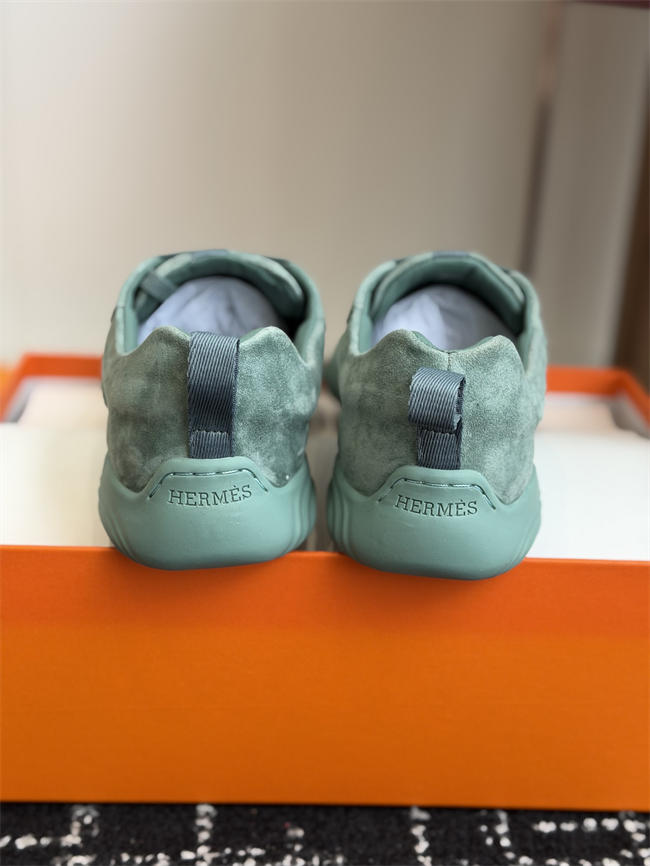 HER MES Sneaker