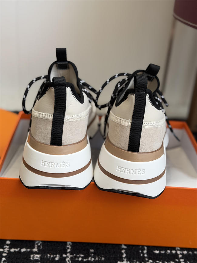 HER MES Sneaker