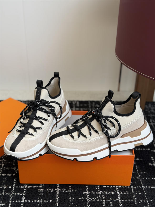 HER MES Sneaker