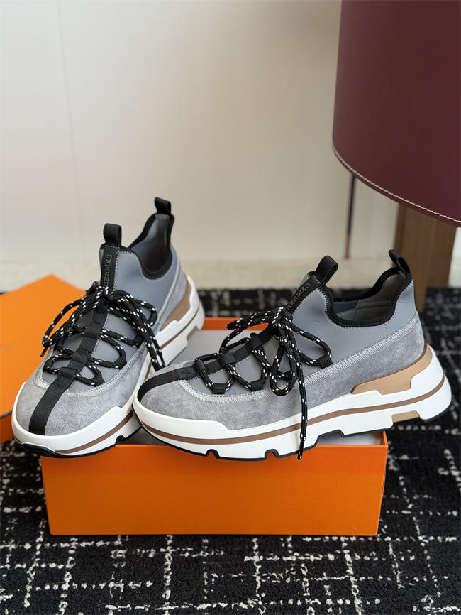 HER MES Sneaker