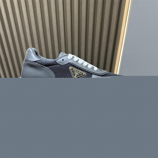 Pra*a Sneaker079