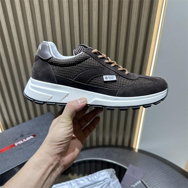 Pra*a Sneaker087