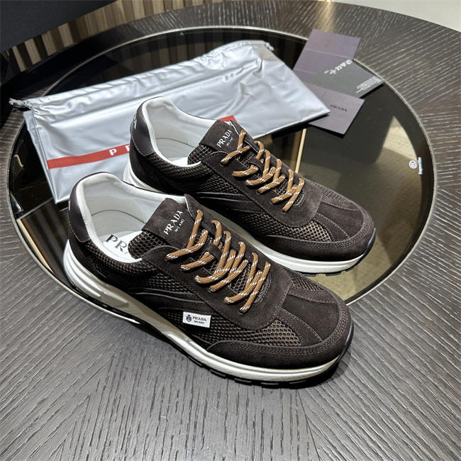 Pra*a Sneaker087