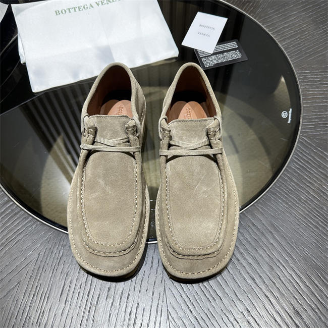 B0tt*ga Ven*ta Sneaker