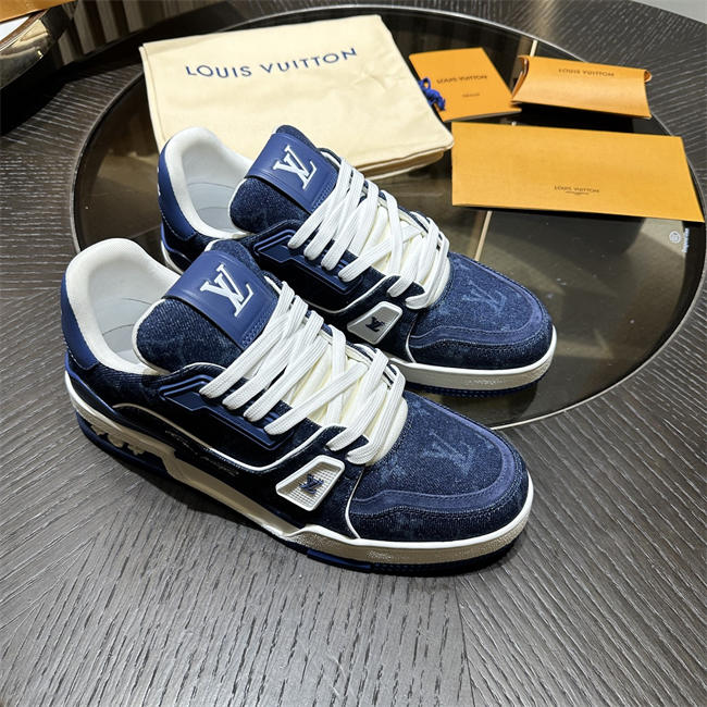 Lv Trainer Sneaker