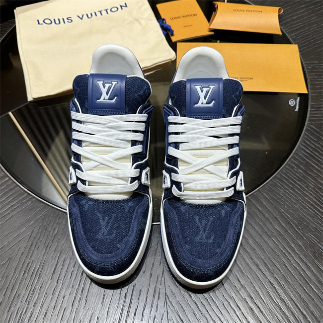 Lv Trainer Sneaker