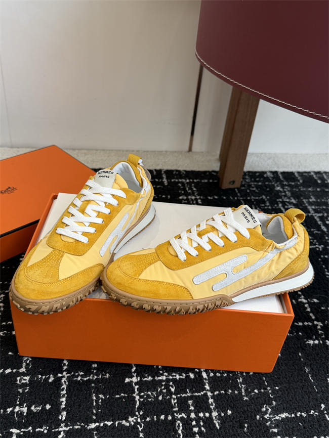 HER MES Sneaker