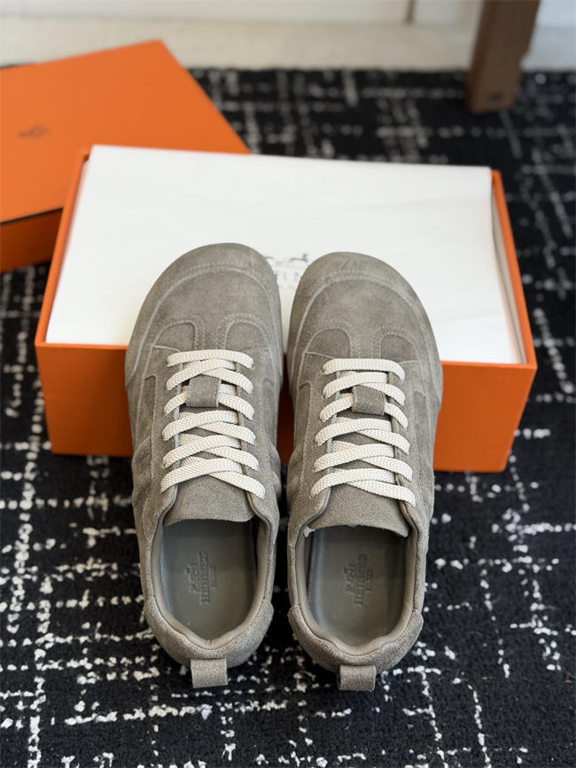 HER MES Sneaker