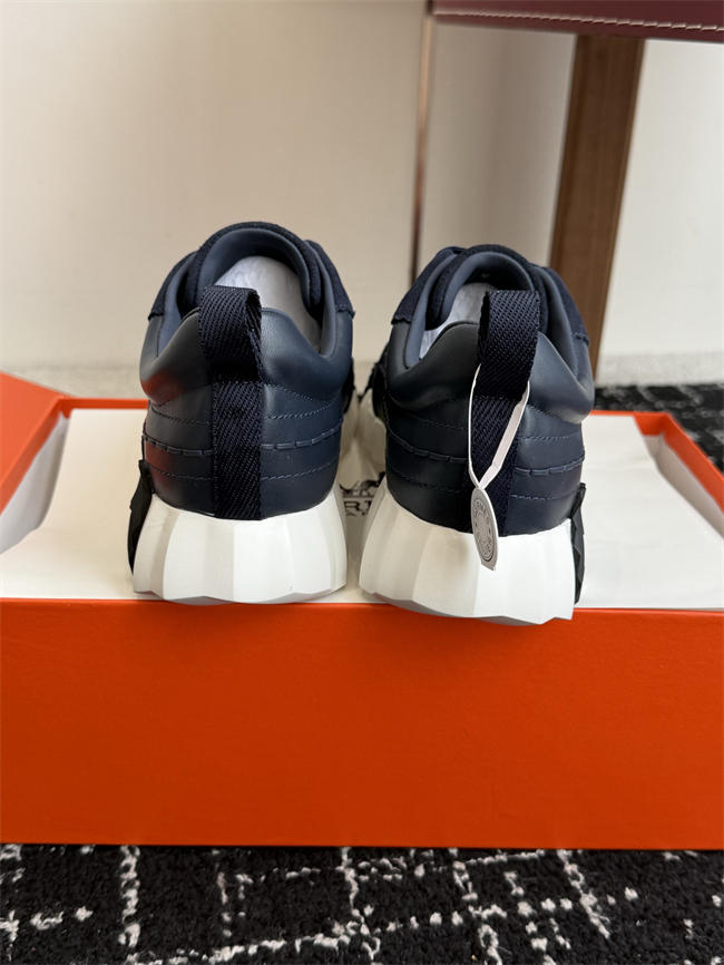 HER MES Sneaker