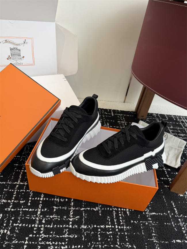 HER MES Sneaker