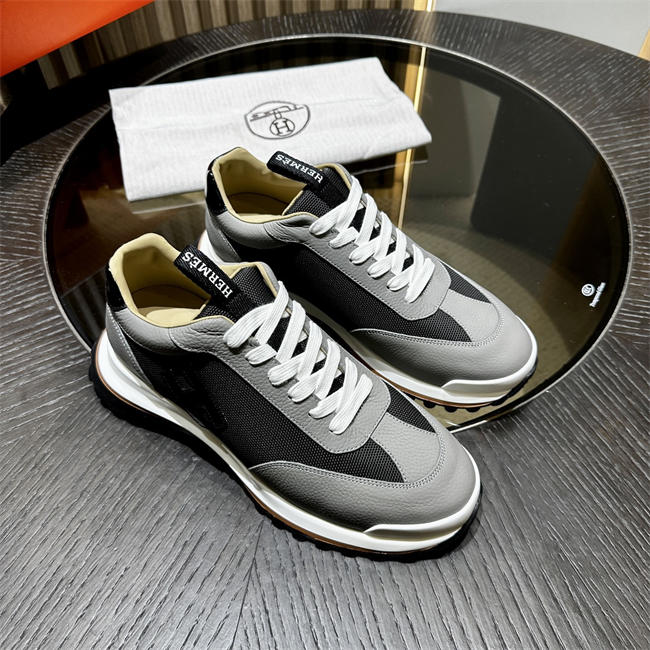 HER MES Sneaker