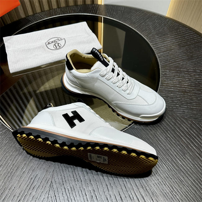 HER MES Sneaker