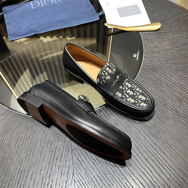 D10r Loafer