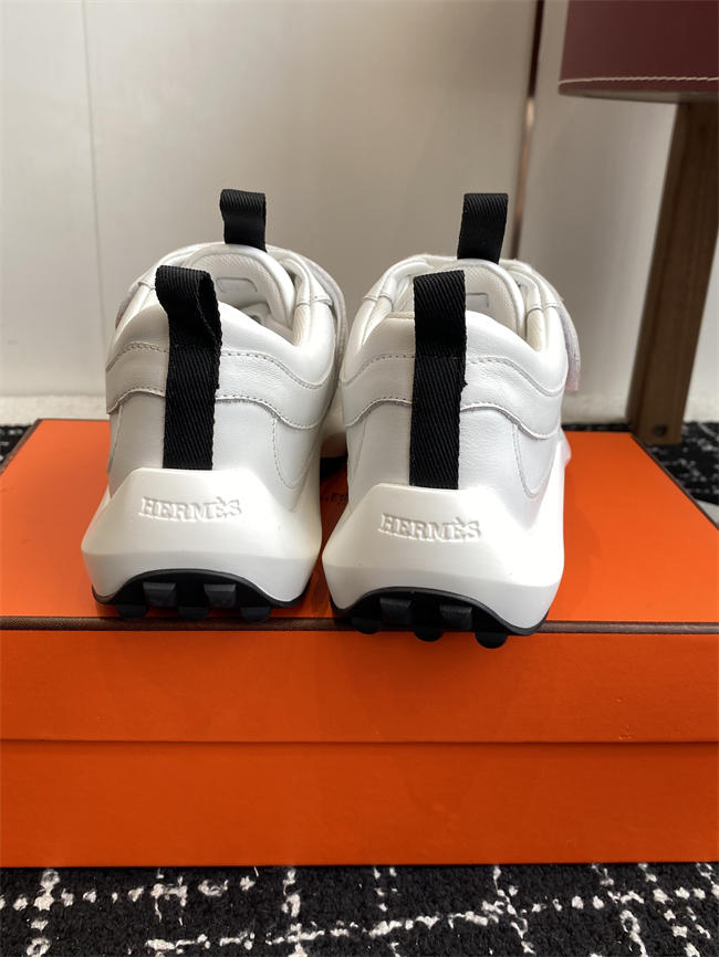 HER MES Sneaker