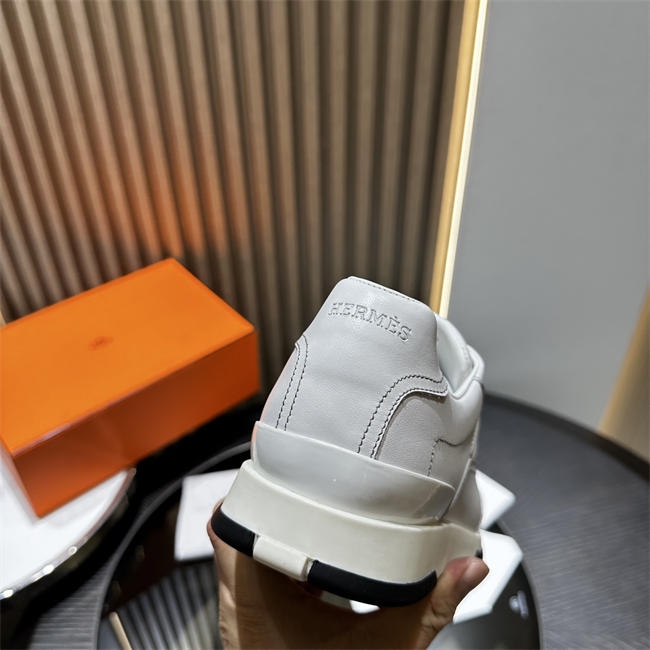 HER MES Sneaker