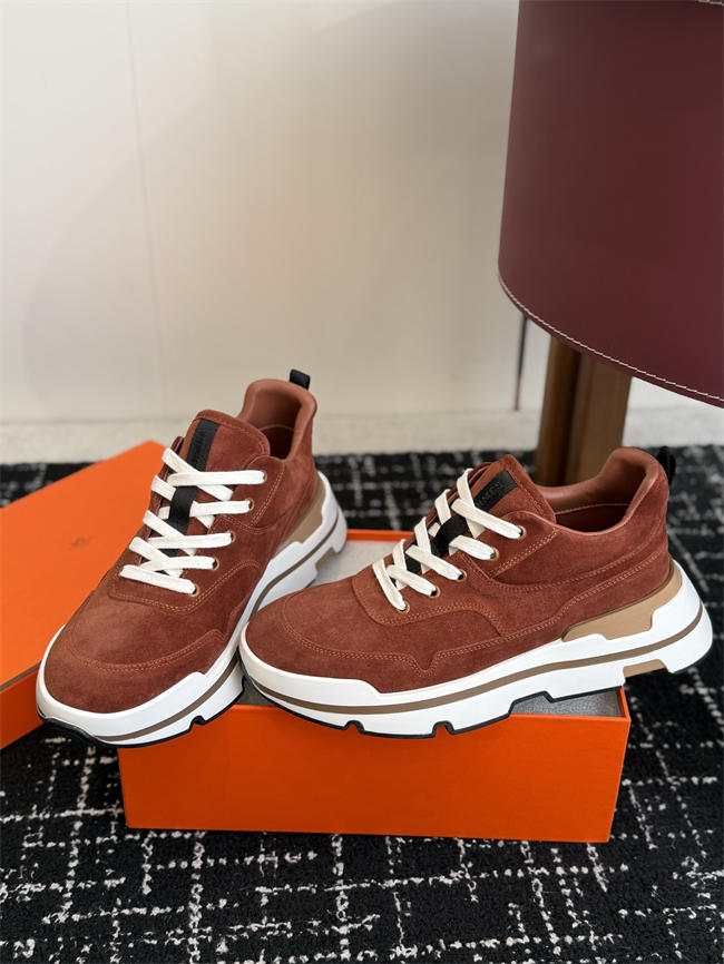 HER MES Sneaker