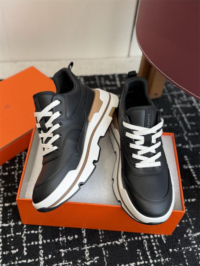 HER MES Sneaker