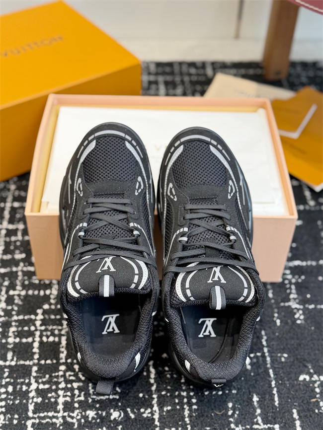 LV Tatic Runner
