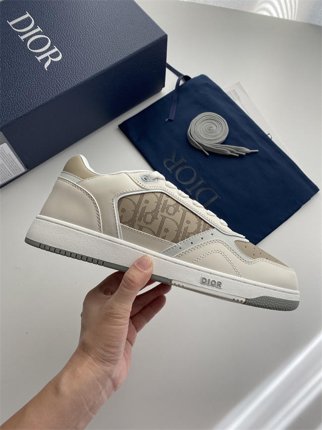 Dr B27 Sneaker