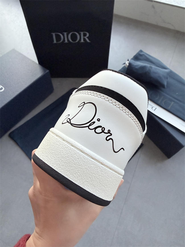 Dr B27 Sneaker