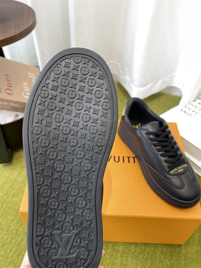 Lv Sneaker