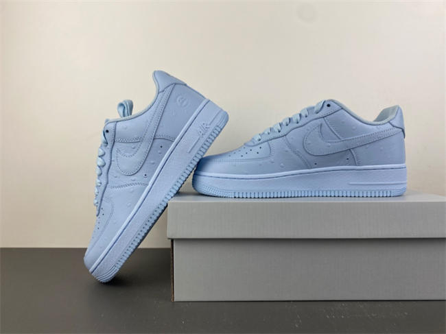 Nike Air Force 1 Low 